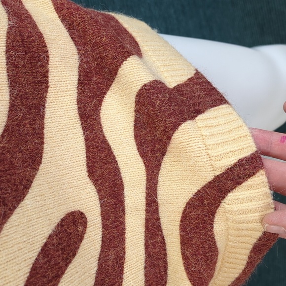 Zara Zebra Striped Jacquard Wool Blend Sweater Dress Perfect For Fall!! - Picture 4 of 16